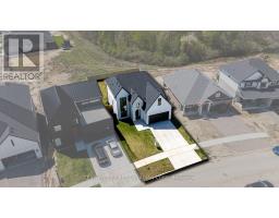 5 HARTLAND CIRCLE - 4