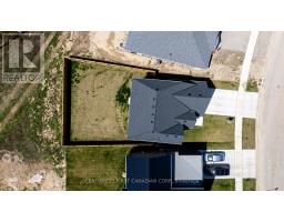 5 HARTLAND CIRCLE - 5