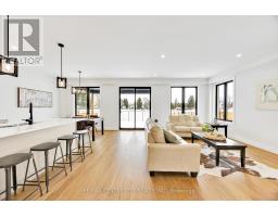 211 FOXBOROUGH PLACE - 23