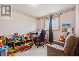 99 MURIEL CRESCENT - 17