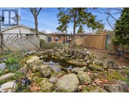 99 MURIEL CRESCENT - 35