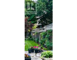 12 ROSEBERY PLACE - 36