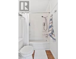 22 THORNCREST CRESCENT - 16