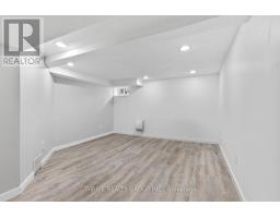 22 THORNCREST CRESCENT - 20