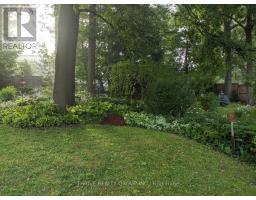 22 THORNCREST CRESCENT - 38