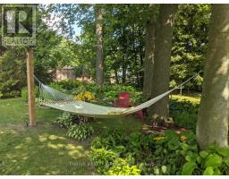 22 THORNCREST CRESCENT - 4