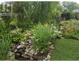 22 THORNCREST CRESCENT - 41