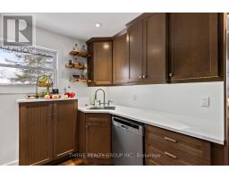 22 THORNCREST CRESCENT - 7