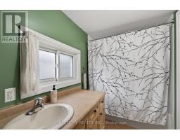 12 PEARL STREET - 12