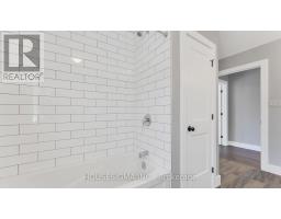 44 - 41 EARLSCOURT TERRACE - 21