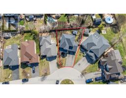 10 PRESPA COURT - 35