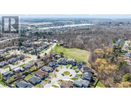 10 PRESPA COURT - 36