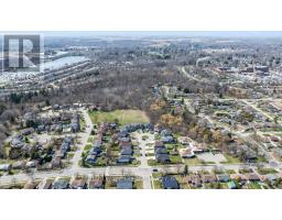 10 PRESPA COURT - 37