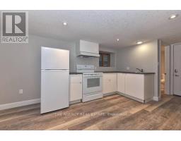 870 QUEENS AVENUE - 22