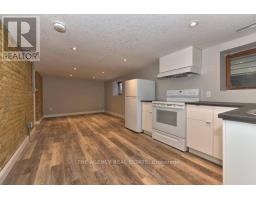 870 QUEENS AVENUE - 23