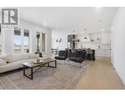 1886 FOUNTAIN GRASS DRIVE - 11