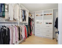 1886 FOUNTAIN GRASS DRIVE - 26