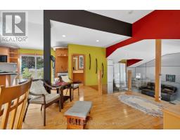 9584 MELROSE DRIVE - 20