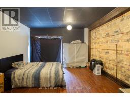 419 DUNDAS STREET - 30