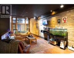 419 DUNDAS STREET - 35