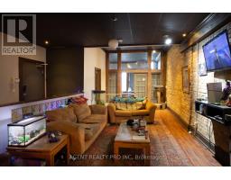 419 DUNDAS STREET - 36