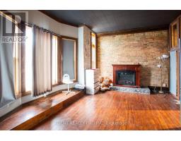 419 DUNDAS STREET - 41