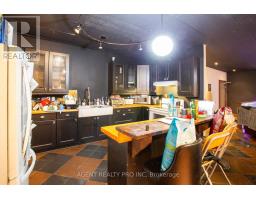 419 DUNDAS STREET - 42