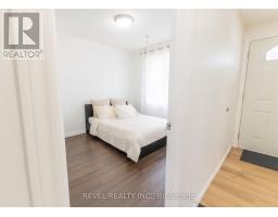 136 LACEY CRESCENT - 13