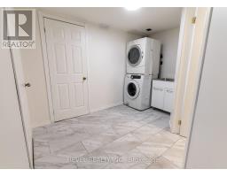 136 LACEY CRESCENT - 23