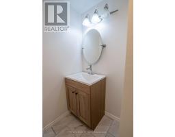 136 LACEY CRESCENT - 27