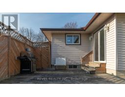 136 LACEY CRESCENT - 28