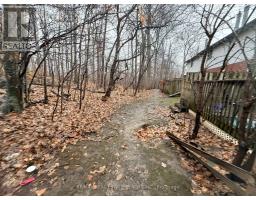 29 - 219 KINGSWOOD DRIVE - 5