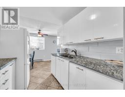 401 - 986 HURON STREET - 10