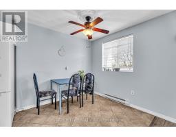 401 - 986 HURON STREET - 13