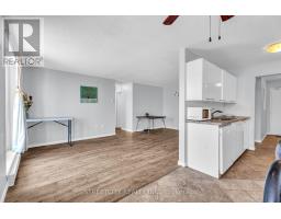 401 - 986 HURON STREET - 14
