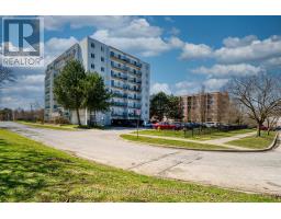 401 - 986 HURON STREET - 2