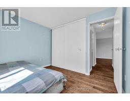 401 - 986 HURON STREET - 24
