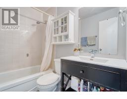 401 - 986 HURON STREET - 28