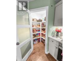 41 AMBROSIA PATH - 13