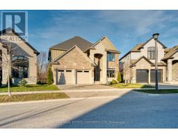1375 DYER CRESCENT - 2
