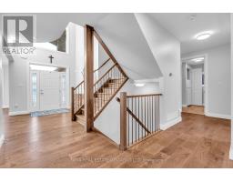 1375 DYER CRESCENT - 4