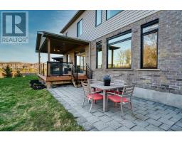 1375 DYER CRESCENT - 42