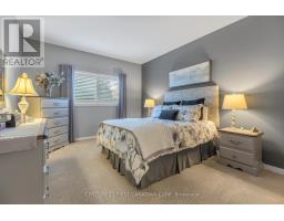 1 - 205 NORTH CENTRE ROAD - 12