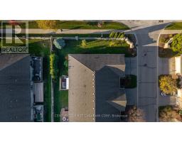 1 - 205 NORTH CENTRE ROAD - 30