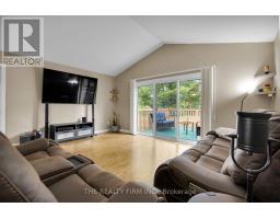 17 - 20 WINDEMERE PLACE - 17