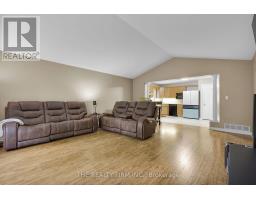 17 - 20 WINDEMERE PLACE - 19