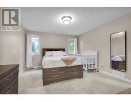 17 - 20 WINDEMERE PLACE - 22