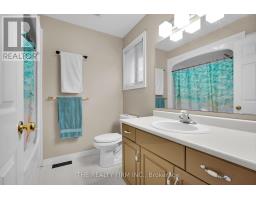 17 - 20 WINDEMERE PLACE - 24