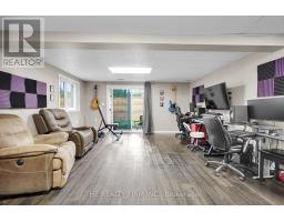 17 - 20 WINDEMERE PLACE - 32