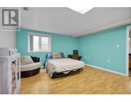 17 - 20 WINDEMERE PLACE - 36